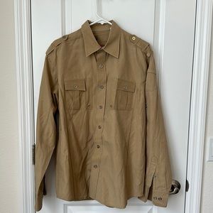 Attitude Gold men’s Long Sleeve Shirt Large.